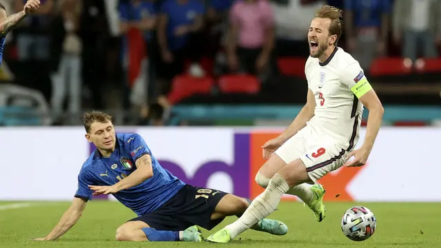 Euro 2020 Italia Melawan Inggris