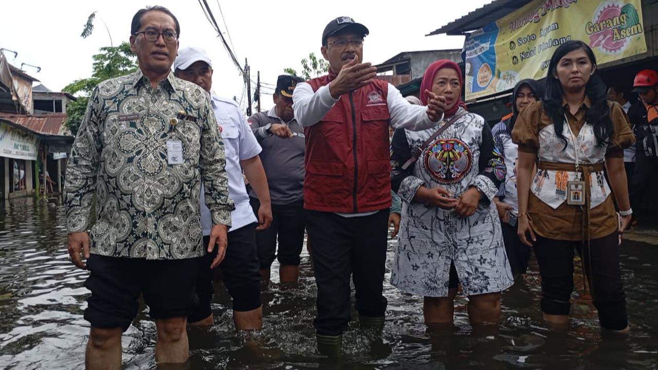 Salurkan Bantuan Rp4 Miliar Korban Banjir di Jateng, Kemensos : Terutama Korban Meninggal dan Hilang Santuni Rp15 juta