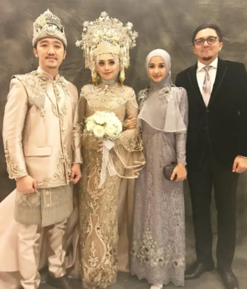 Laudya Cynthia Bella dan Engku Emran menghadiri acara pernikahan sahabatnya. (Instagram/laudyacynthiabella)