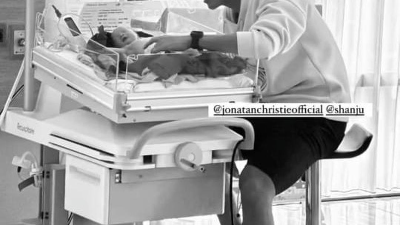 Potret Anak Shanju dan Jonatan Christie