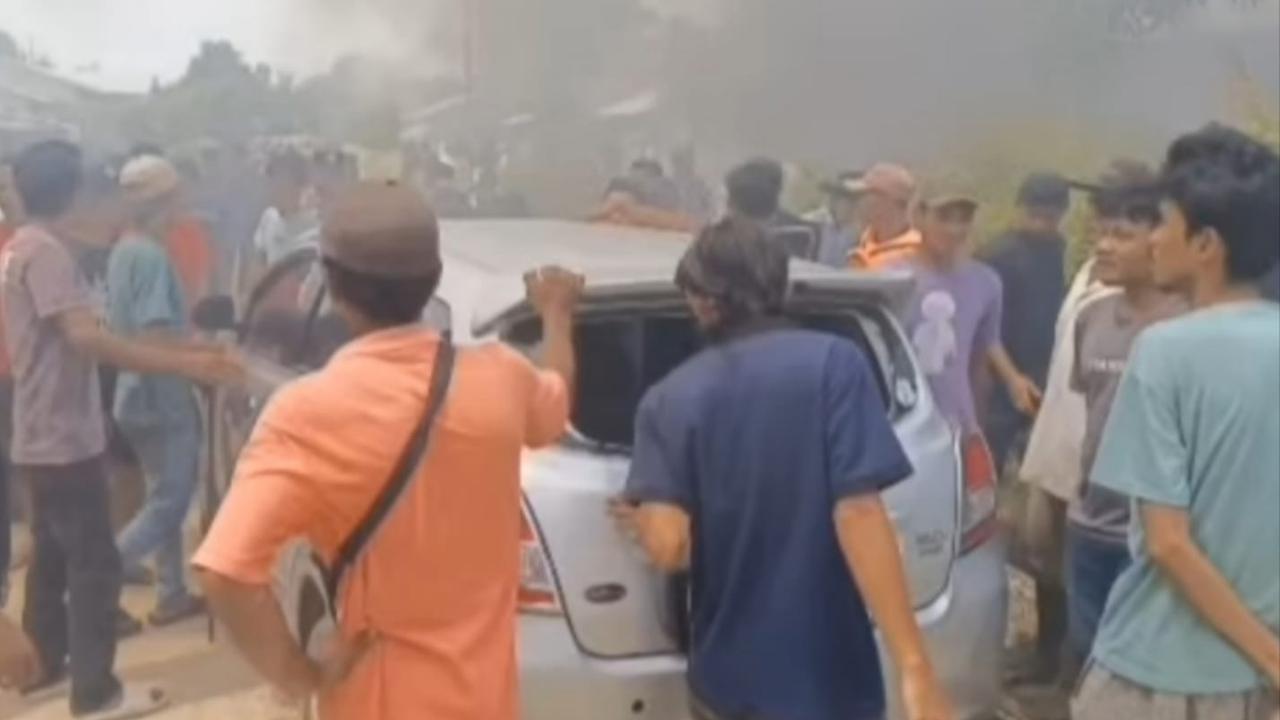 Memanas! Pos Satpam dan Rumah Karyawan Perusahaan Kayu Akasia di Riau Dibakar Massa Buntut Konflik Lahan