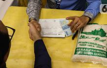 Zakat Fitrah di Bulan Ramadhan: Keutamaan yang Membuka Pintu Rezeki dan Tingkatkan Rasa Syukur