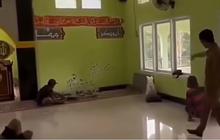 Heboh Video Pakai Sepatu ke Dalam Masjid, Begini Penjelasan Kades Bonto di Sinjai