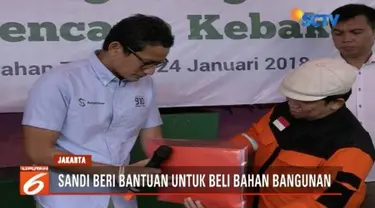 Sandiaga Uno kunjungi korban kebakaran di Tomang serta beri bantuan agar warga dapat bangun rumah kembali.