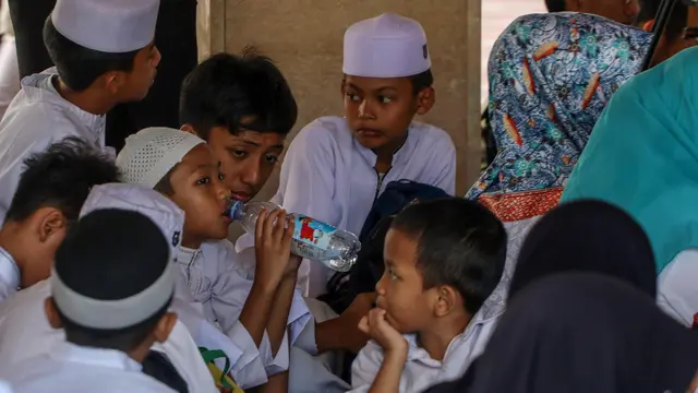 Idul Adha Penuh Berkah, Masjid Istiqlal Gandeng Le Minerale Berbagi Kurban dan Santunan untuk 2.000 Anak Yatim