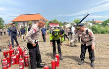 Polda Bali Tingkatkan Kesiapsiagaan Personel Melalui Pelatihan APAR: Respons Cepat Hadapi Kebakaran