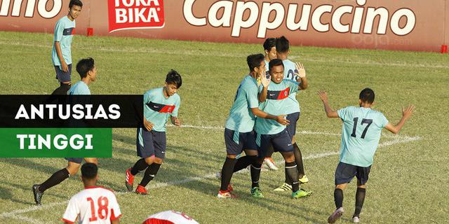 VIDEO: Antusiasme Tinggi Pemain dan Suporter Torabika Campus Cup 2017 di Malang