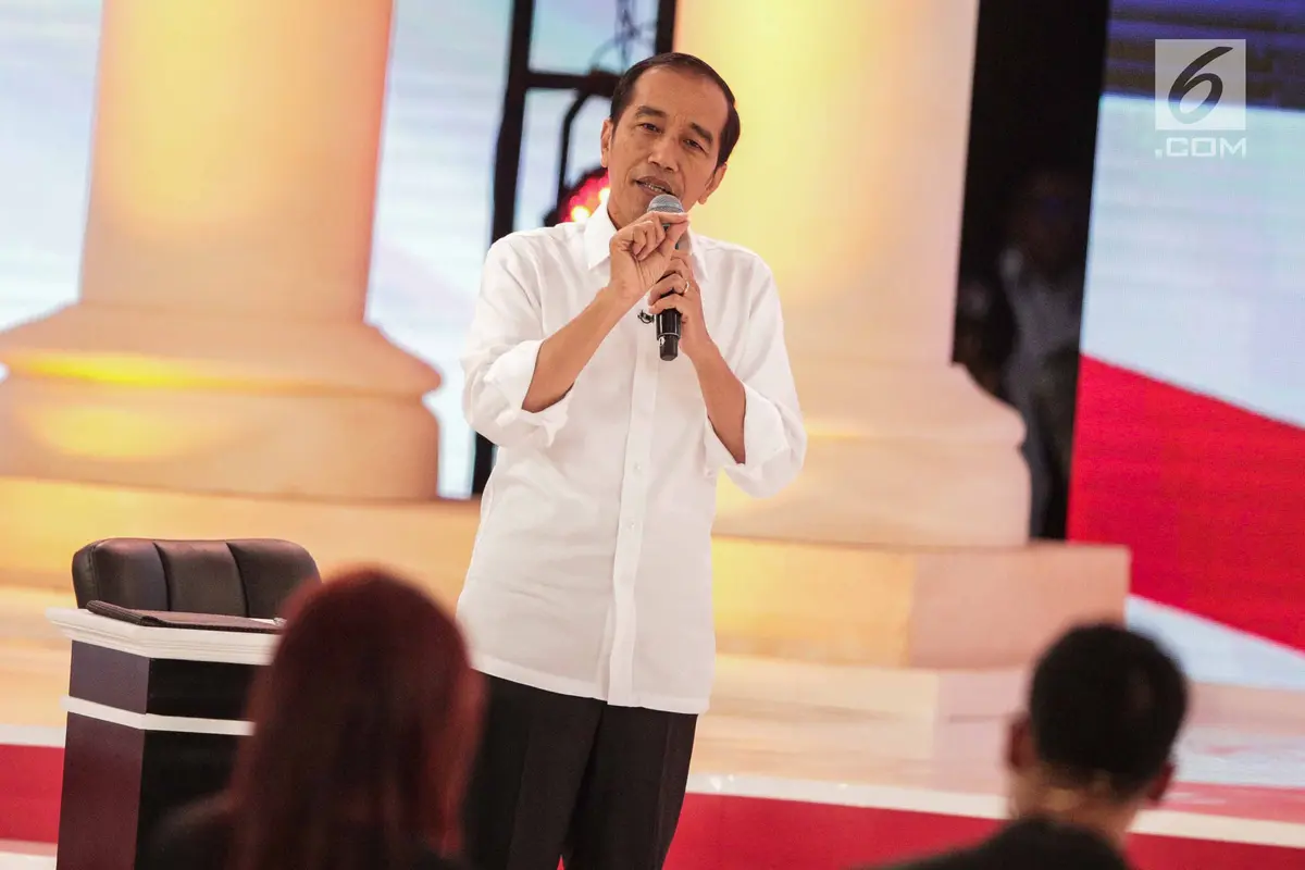 Gaya Jokowi dan Prabowo Saat Debat Kedua Capres