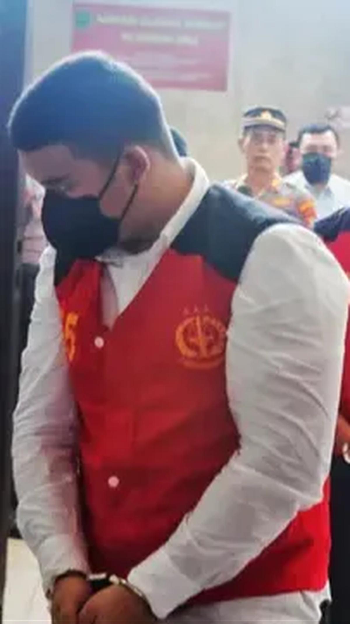 Dituntut Bayar Restitusi Rp120 Miliar