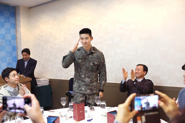 Ok Taecyeon dalam unggahan blog Military Manpower Administration Korea Selatan. (https://blog.daum.net/mma9090/13087)