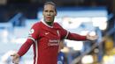 Virgil van Dijk. Bek tengah Belanda berusia 30 tahun ini didatangkan Liverpool dari Southampton pada 27 Desember 2017 dengan nilai transfer 75 juta pounds. Musim lalu ia hanya tampil dalam 8 laga di semua kompetisi akibat terbelit cedera berkepanjangan. (Foto: AFP/Pool/Matt Dunham)