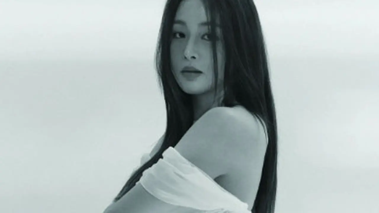 Foto Kang Sora tengah hamil anak kedua dipamerkan di akun Instagramnya. (Tangkapan layar @reveramess_)