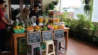 12 Usaha Kecil yang Bisa Jalan Pakai Teras 1 Meteran, Peluang Cuan dari Depan Rumah