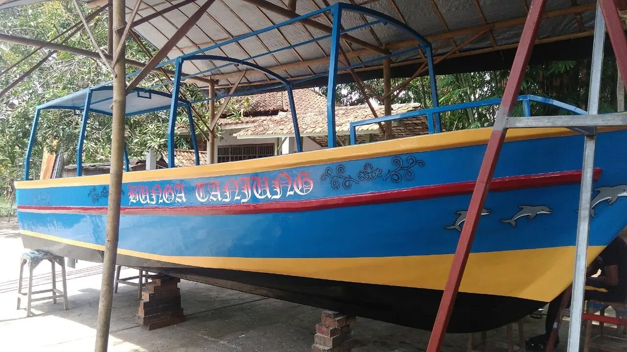 Perahu Kayu Rasa Fiber