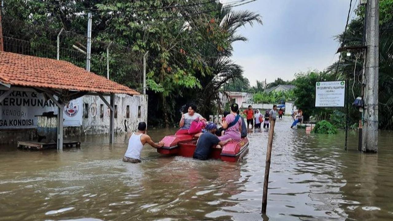 Banjir di Jakarta Meluas Menggenangi 114 RT, Ini Daftar Lokasinya