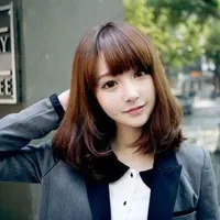 Berponi pendek. (via: istimewa)