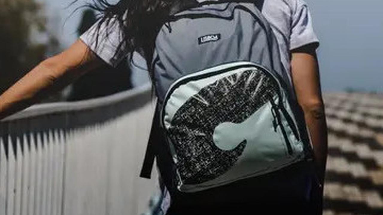 Bawa Tas Berat Tiap Hari Memang Gaya, Tapi Tulang Punggung Bisa Bermasalah, Kok Bisa?