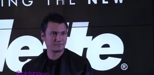 Setelah menjadi ayah, Christian terbiasa mengurus sang anak dari mulai mengganti popok sampai mengajak bermain. Mereka berdua sering bermain piano bersama.