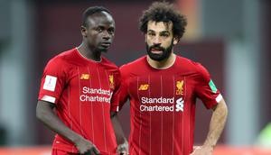 Sadio Mane merupakan pemain yang cepat, cerdas, tak kenal lelah, dan memiliki insting kuat dalam mencetak gol. Sayangnya, saat bermain bersama Mohamed Salah, peranan eksploitasinya sering diabaikan. Namun, pada akhirnya mereka mampu saling melengkapi sebagai duet maut Liverpool. (AFP/Karim Jaafar)
