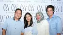 Cut Syifa sendiri pun hadir bersama dengan keluarganya. (Bambang E. Ros/Bintang.com)