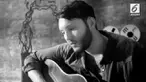 Tembang bertajuk 'Say You Won't Let Go' diklaim menjiplak tempo dan melodi lagu 'The Man Who Can't Be Moved'  milik band rock asal Irlandia 'The Script'.