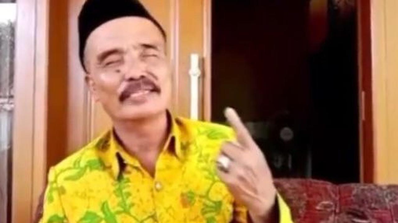 Tidak Menghadiri Undangan&nbsp;