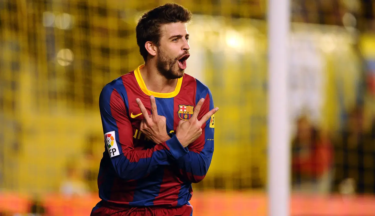 <p>Gerard Pique pernah mengalami kegagalan di Liga Inggris bersama Manchetser United. Ia sulit bersaing dengan Ferdinand dan Vidic serta mulai terpinggirkan usai kekalahan mengejutkan dari Bolton. Pada 2008, ia memutuskan untuk ke Barcelona dan sukses meraih titel Liga Champions. (AFP/Jose Jordan)</p>