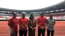 Ketua umum PSSI, Mochamad Iriawan, saat melakukan inspeksi ke Stadion Utama Gelora Bung Karno (SUGBK), Jakarta, Jumat (6/3/2020). Inspeksi tersebut untuk mengecek kesiapan SUGBK menjadi venue Piala Dunia U-20 2021. (Bola.com/Benediktus Gerendo Pradigdo)