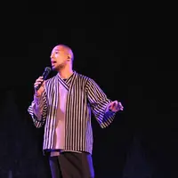 Pemilik suara merdu Marcell Siahaan ternyata juga peduli dengan kondisi lingkungan. Ia merasa sangat prihatin dengan banyaknya sampah plastik di Indonesia. Tak tinggal diam, ini cara Marcell membantu menguranginya. (Instagram/marcellsiahaans)