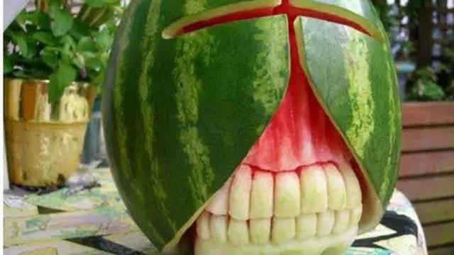 6 Potret Buah Seperti Punya Gigi Ini Unik Banget, Bikin Melongo