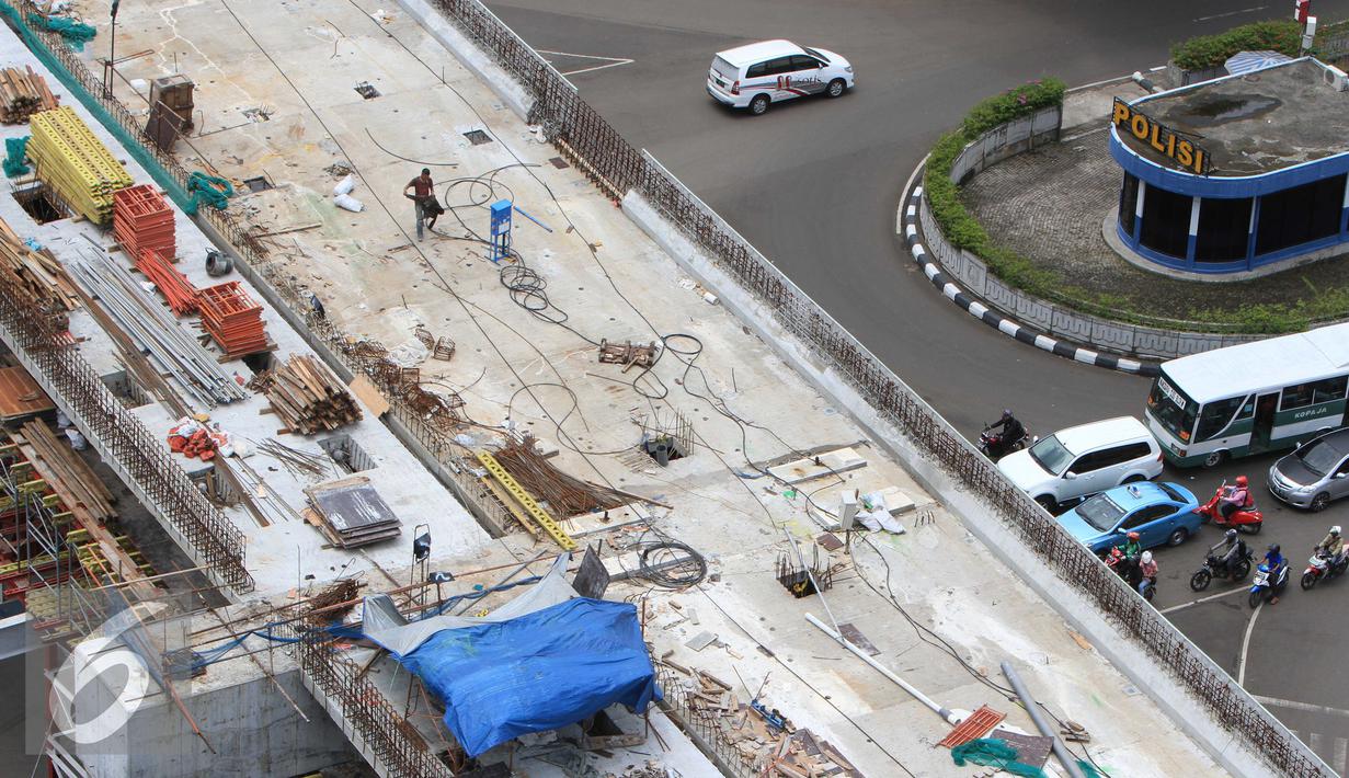 Untuk membangun jalan, bandara, jembatan dan sebagainya, pemerintah mau tak mau, tak bisa sendirian maka akan melibatkan campur tangan swasta, Jakarta, Rabu (16/11). (Liputan6.com/Angga Yuniar)