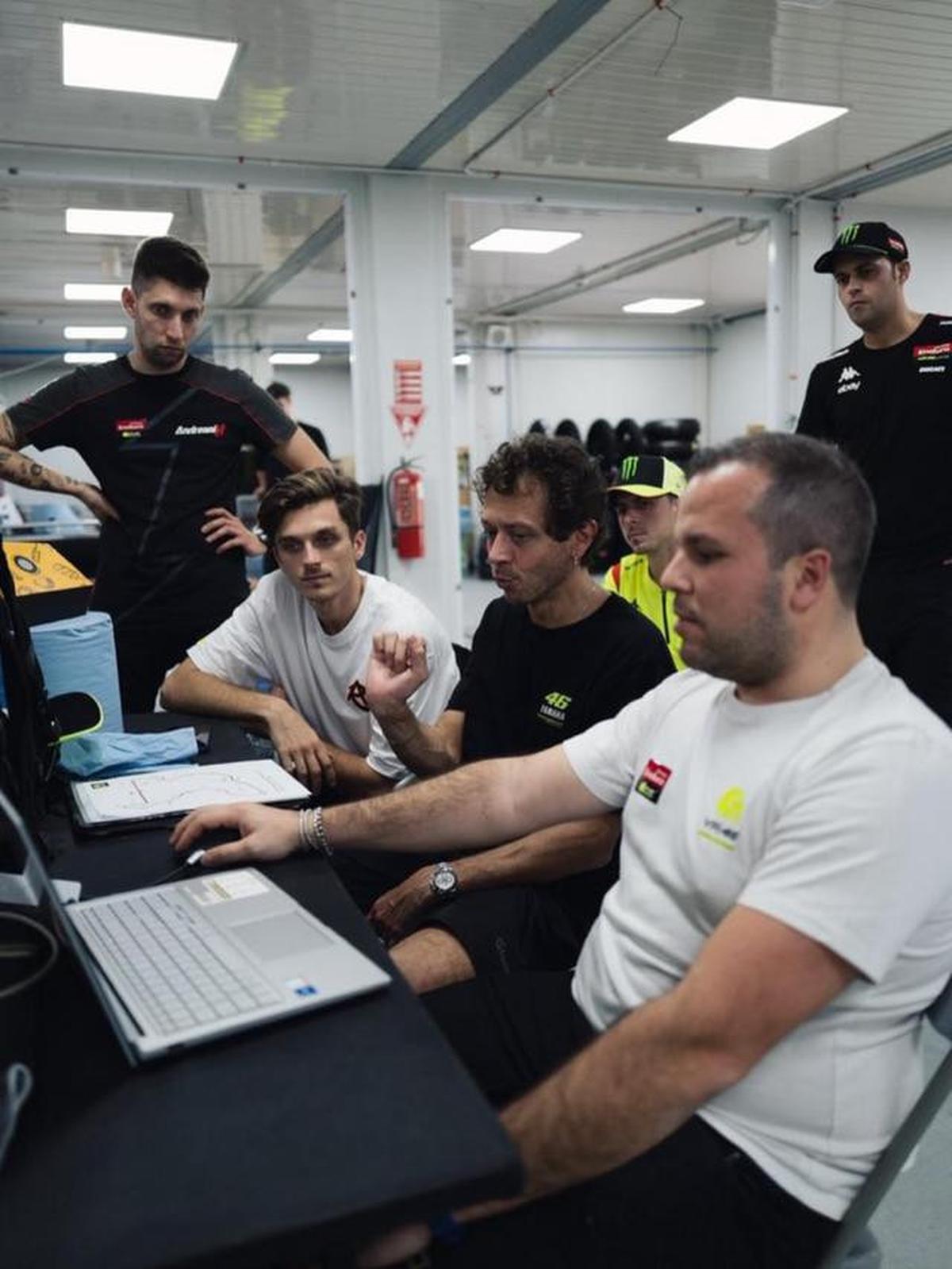Valentino Rossi Pastikan Tak Akan Kembali Menunggangi Motor MotoGP, Kenapa?