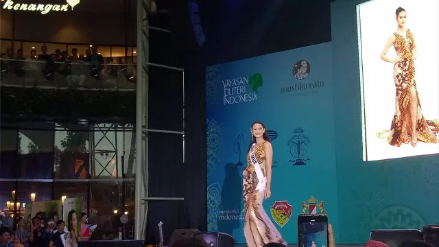Peragaan busana dari 39 Finalis Puteri Indonesia 2020.