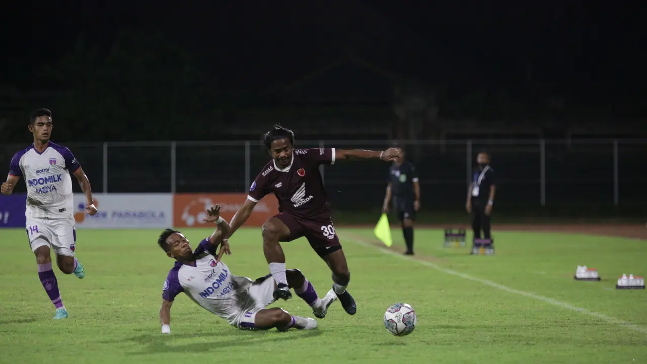 Persita Tangerang vs PSM Makassar