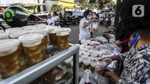 Tips Cara Langsing dan Berat Badan Turun 10 Kg Selama Puasa Ramadhan ala Model Sabrina Chairunnisa yang Juga Istri Deddy Corbuzier. (Liputan6.com/Johan Tallo)