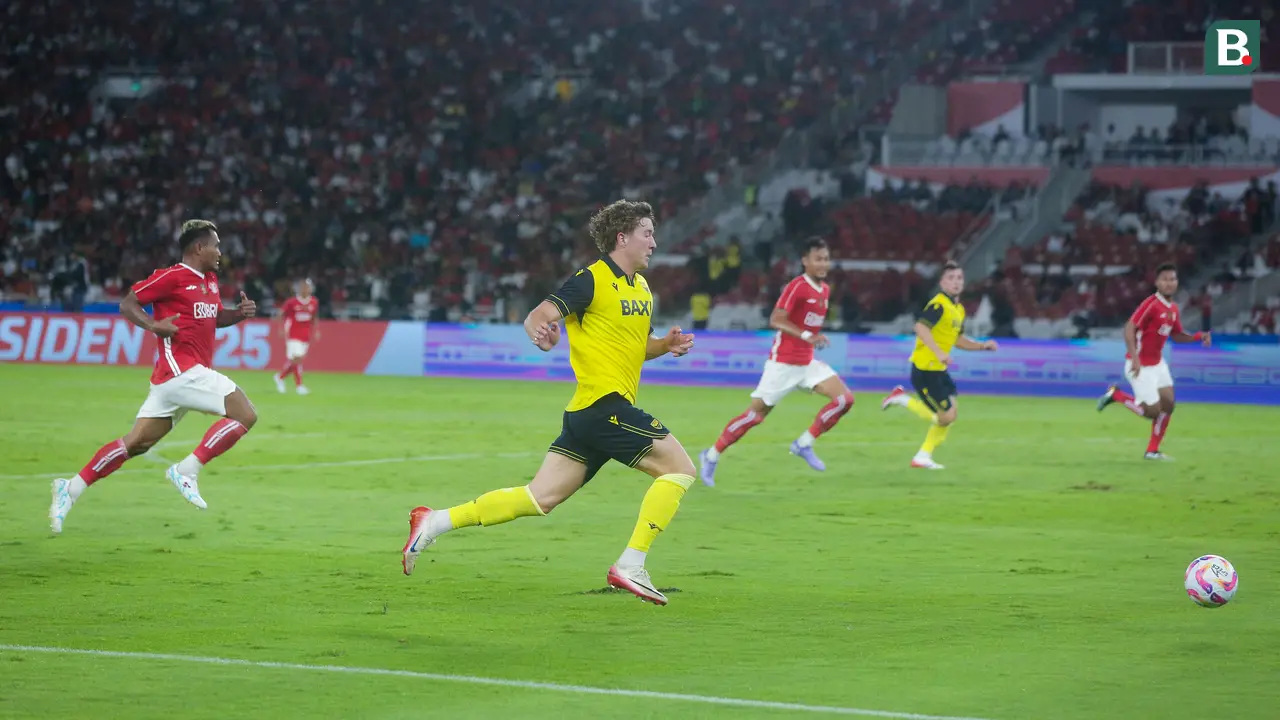 Foto: Parade Aksi Berkelas Ole Romeny yang Membuat Bek Liga Indonesia All Star Kerepotan