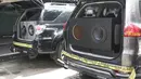 Speaker mobil yang digunakan untuk memasukan narkoba terlihat saat rilis di Polda Metro Jaya, Jakarta, Rabu (19/12).  Petugas juga berhasil mengamankan 7 orang pelaku yang merupakan jaringan internasional. (Liputan6.com/Herman Zakharia)
