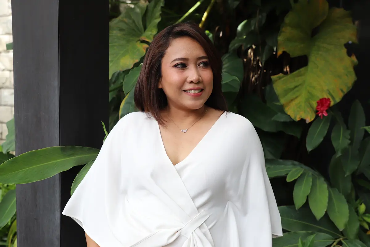 wanita februari aura berkelas