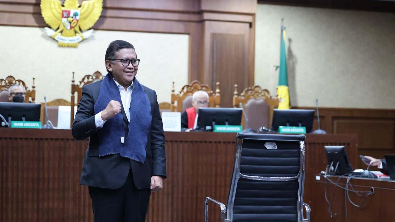 Hasto Kristiyanto jalani sidang perdana