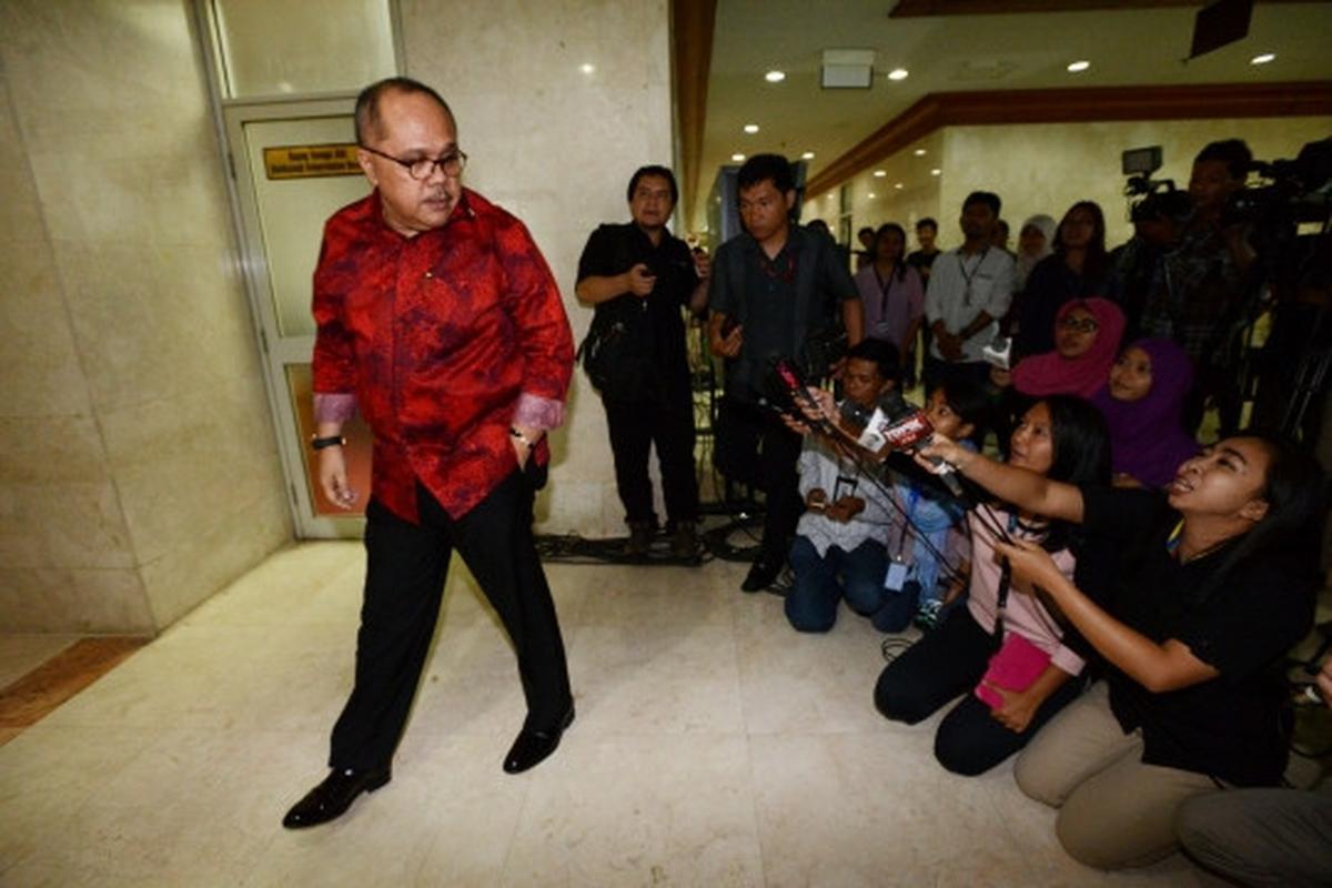 Reaksi Wakil Ketua MKD dicecar soal kedatangannya ke ruang Setnov