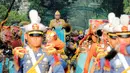 Seorang veteran pejuang kemerdekaan mengikuti pawai yang dimulai dari Museum Satria Mandala menuju Gelora Bung Karno, Jakarta, Selasa (11/8/2015). Pawai tersebut merupakan puncak peringatan Hari Veteran Nasional. (Liputan6.com/Yoppy Renato)
