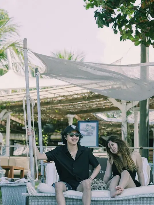 Bastian Steel dan Shafa Harris (Instagram/shafaharris)