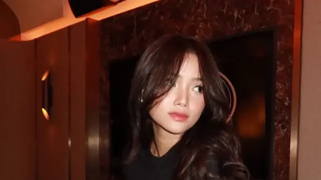 Fuji An saat mendapatkan kejutan ulang tahun. [@fuji_an]