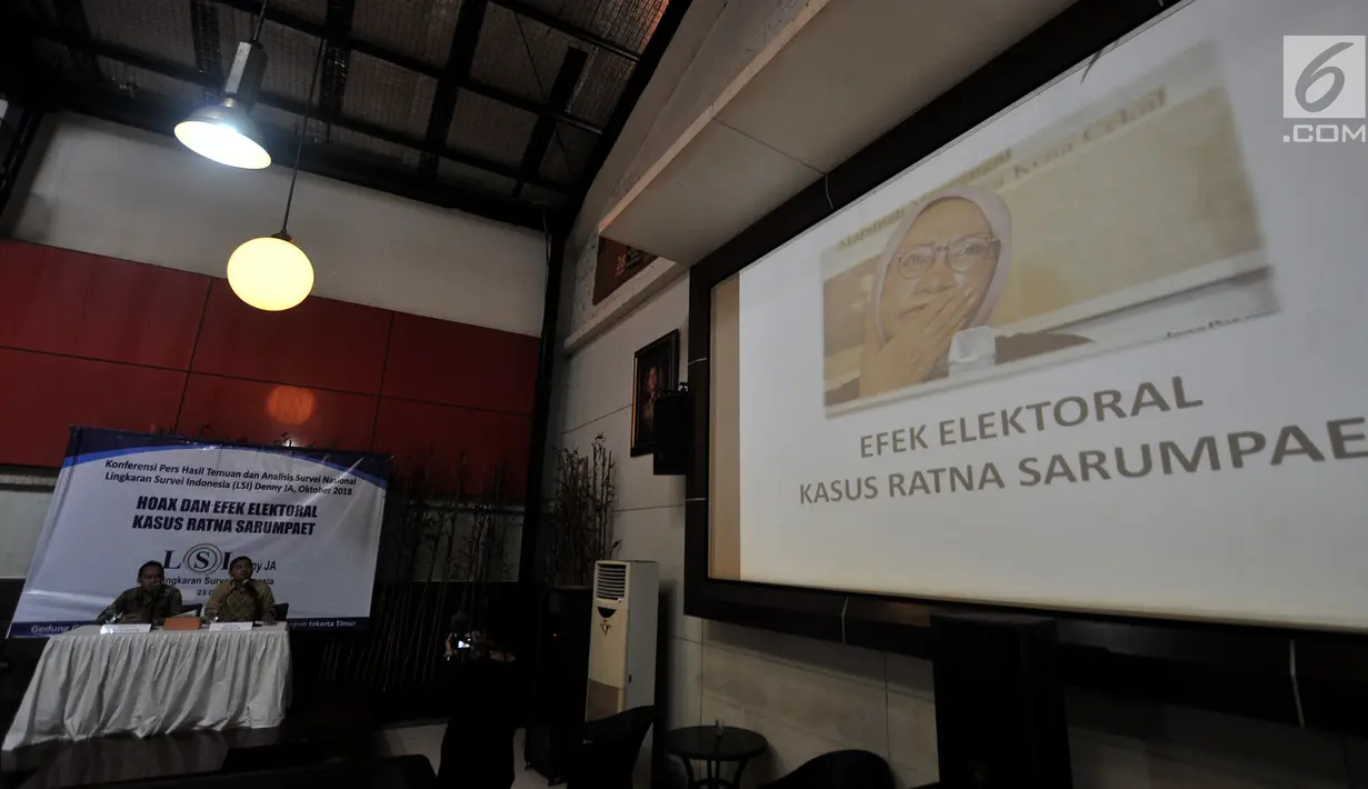 Suasana rilis survei Elektoral dan Efek Kasus Ratna Sarumpaet di Jakarta, Selasa (23/10). Dalam hasil survei LSI efek kasus hoaks Ratna Sarumpaet membuat kalangan terpelajar dan segmen menengah lebih memilih  Jokowi-Ma'ruf. (Merdeka.com/ Iqbal S. Nugroho)