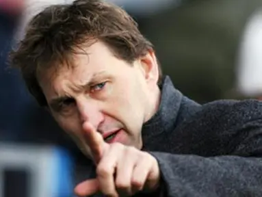Portsmouth's manager Tony Adams attends the game against Fulham during their Premier League football match at Craven Cottage in London, on January 31, 2009. AFP PHOTO/Chris Ratcliffe