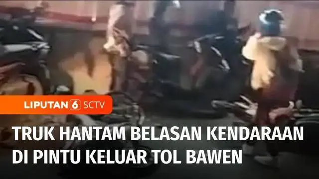 Korban tewas dan belasan lainnya luka-luka setelah ditabrak truk, yang diduga mengalami rem blong di jalur menurun pintu keluar tol Bawen, Kabupaten Semarang, Jawa Tengah, Sabtu malam. Saat kejadian, truk menabrak empat mobil dan sembilan sepeda moto...