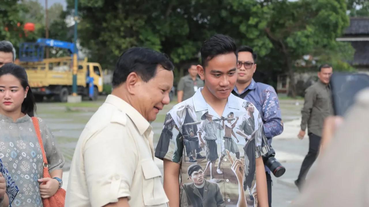 Teguh melanjutkan, bilamana wali kota berhalangan atau mencalonkan pada yang lebih tinggi, visi misi harus diselesaikan dan tidak ada visi misi baru.<br>