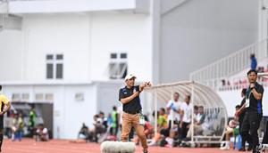 Jafri Sastra saat masih menjadi pelatih PSIS Semarang. (Dokumentasi PSIS Semarang)