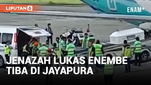 VIDEO: Tangisan Keluarga Pecah saat Peti Jenazah Lukas Enembe Tiba di Jayapura