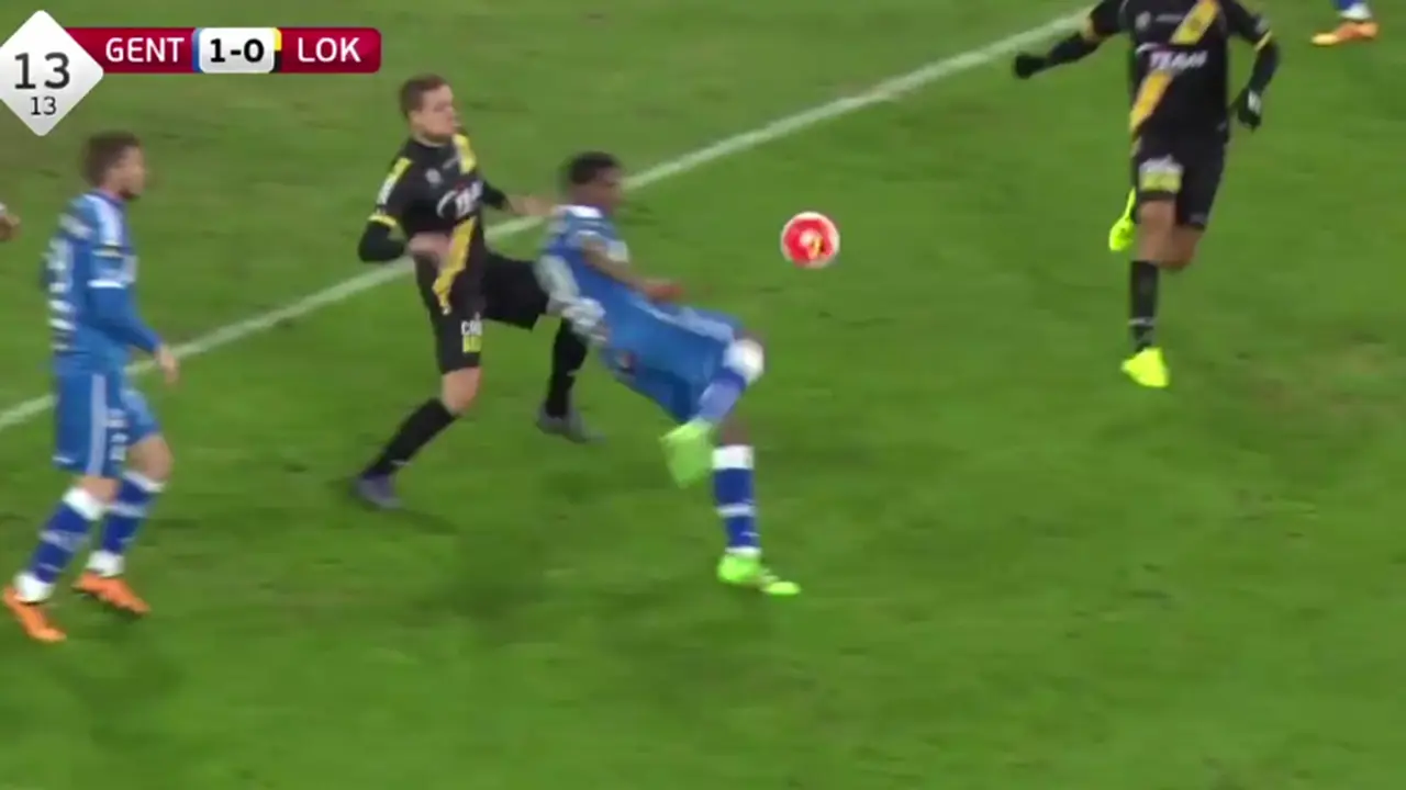 Gol Tendangan Gunting Renato yang Luar Biasa